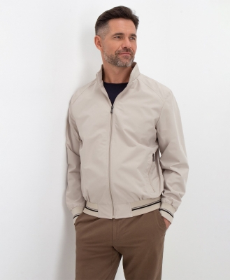  THOMAS BERGER (23MJ102, 176-182, 64, apricot)